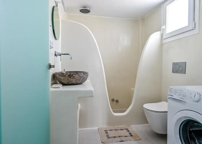 Oliva Naxos * Naxos City